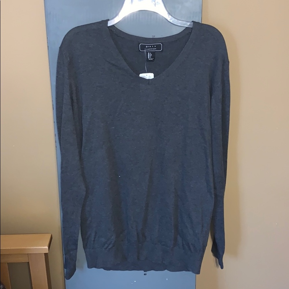 V neck sweater